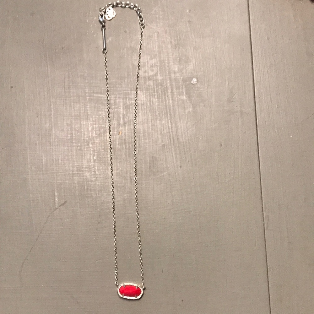 Kendra Scott necklace